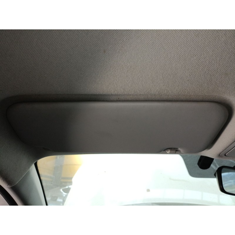 Recambio de parasol izquierdo para kia stonic (yb) 1.0 t-gdi referencia OEM IAM   