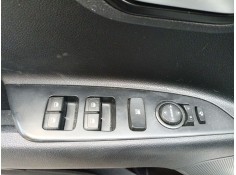 Recambio de mando elevalunas delantero izquierdo para kia stonic (yb) 1.0 t-gdi referencia OEM IAM   