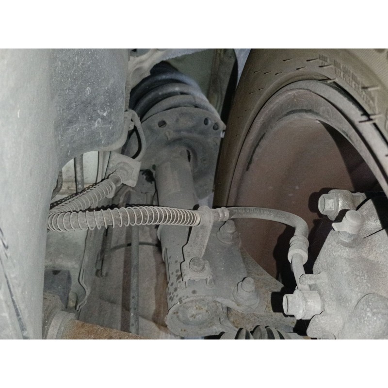 Recambio de amortiguador delantero izquierdo para kia stonic (yb) 1.0 t-gdi referencia OEM IAM   