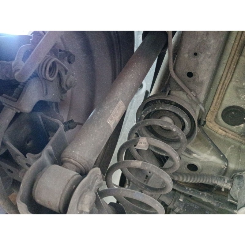 Recambio de amortiguador trasero izquierdo para kia stonic (yb) 1.0 t-gdi referencia OEM IAM 55300H8600  