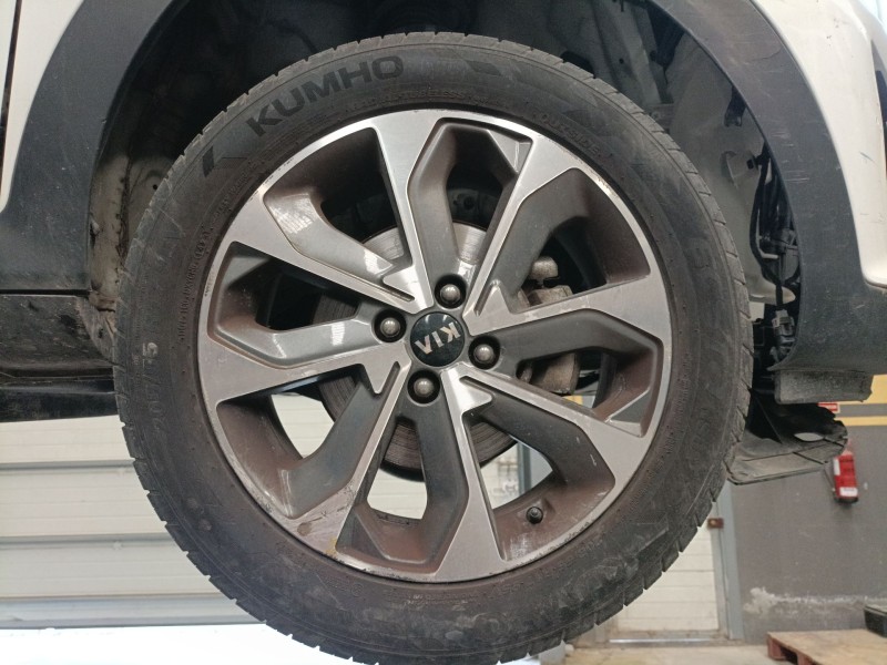 Recambio de llanta para kia stonic (yb) 1.0 t-gdi referencia OEM IAM 205/55/17  