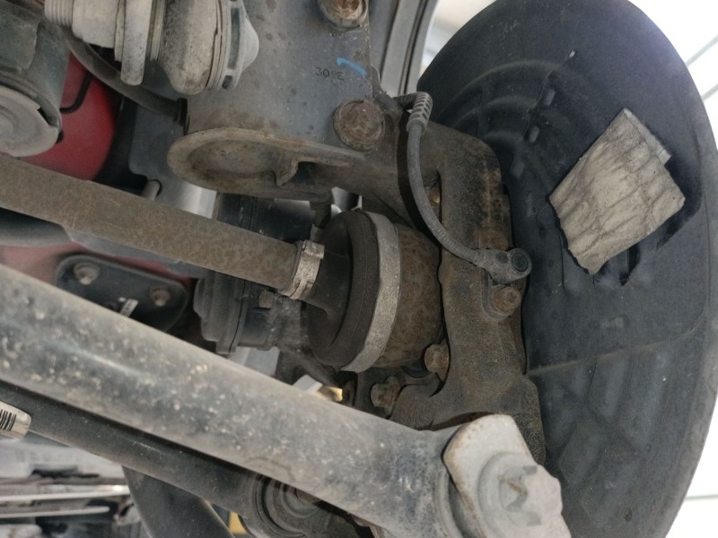 Recambio de mangueta trasera derecha para jeep renegade suv (bu, b1, bv) 1.4 4x4 referencia OEM IAM   