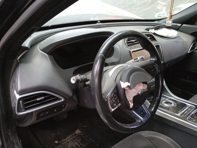 jaguar xe (x760) del año 2017