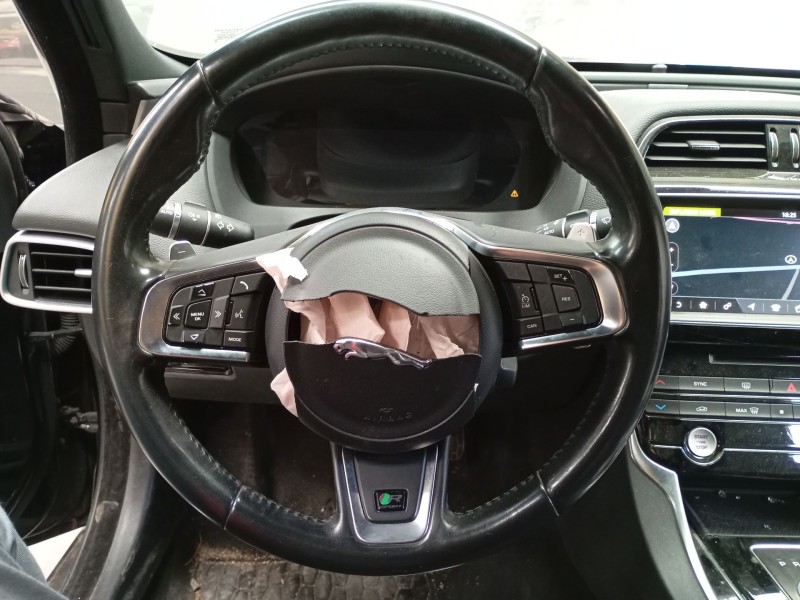 Recambio de volante para jaguar xe (x760) 2.0 d referencia OEM IAM   