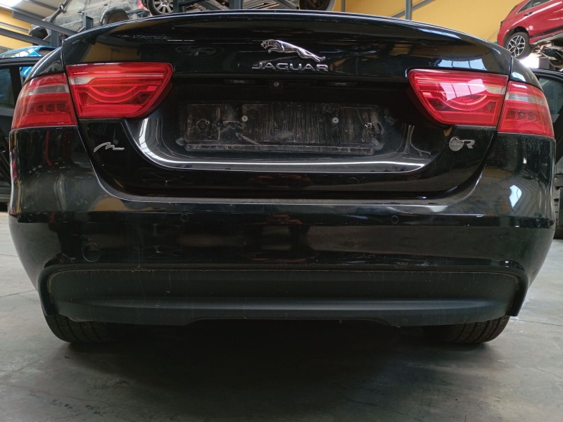 Recambio de paragolpes trasero para jaguar xe (x760) 2.0 d referencia OEM IAM   