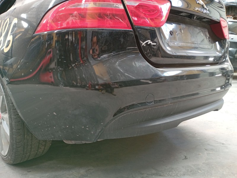 Recambio de paragolpes trasero para jaguar xe (x760) 2.0 d referencia OEM IAM   