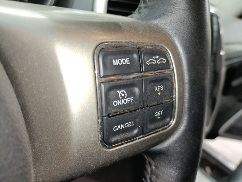 Recambio de volante para jeep grand cherokee iv (wk, wk2) 3.0 crd v6 4x4 referencia OEM IAM   