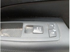 MANDO ELEVALUNAS DELANTERO DERECHO 