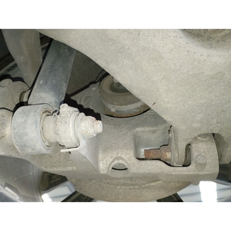 Recambio de mangueta trasera derecha para jaguar xe (x760) 2.0 d referencia OEM IAM   