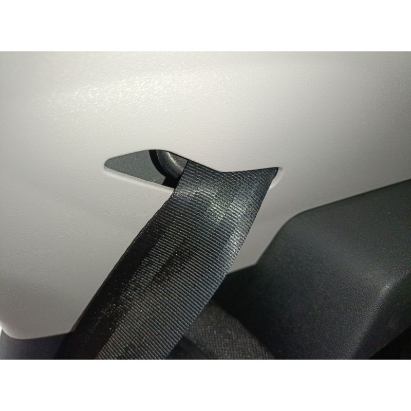 Recambio de cinturon seguridad trasero derecho para citroën c4 cactus 1.5 bluehdi 100 referencia OEM IAM   
