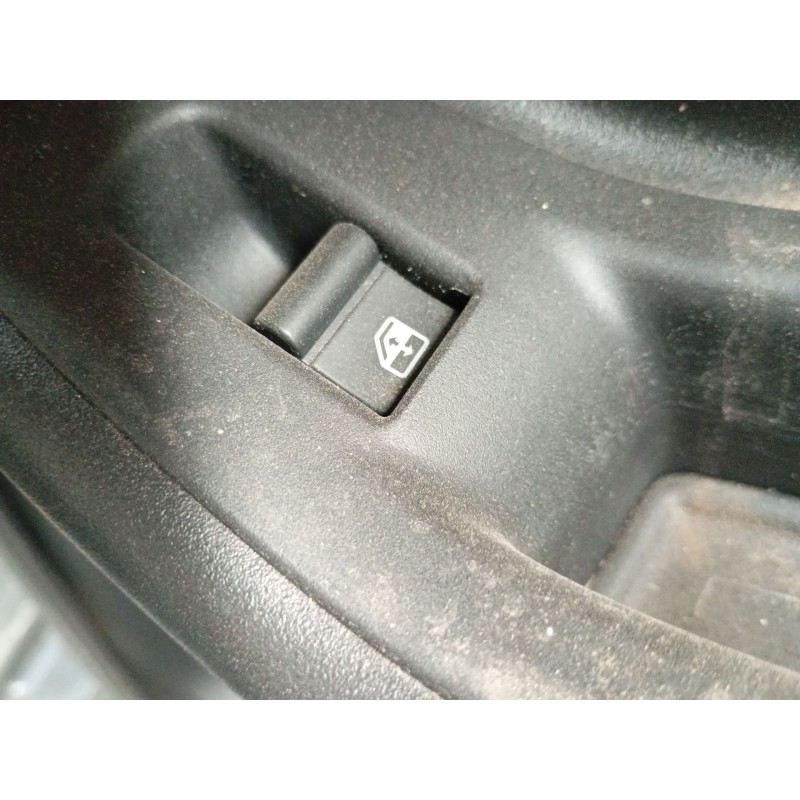 Recambio de mando elevalunas trasero derecho para fiat 500x (334_) 1.6 (334axe1a) referencia OEM IAM   