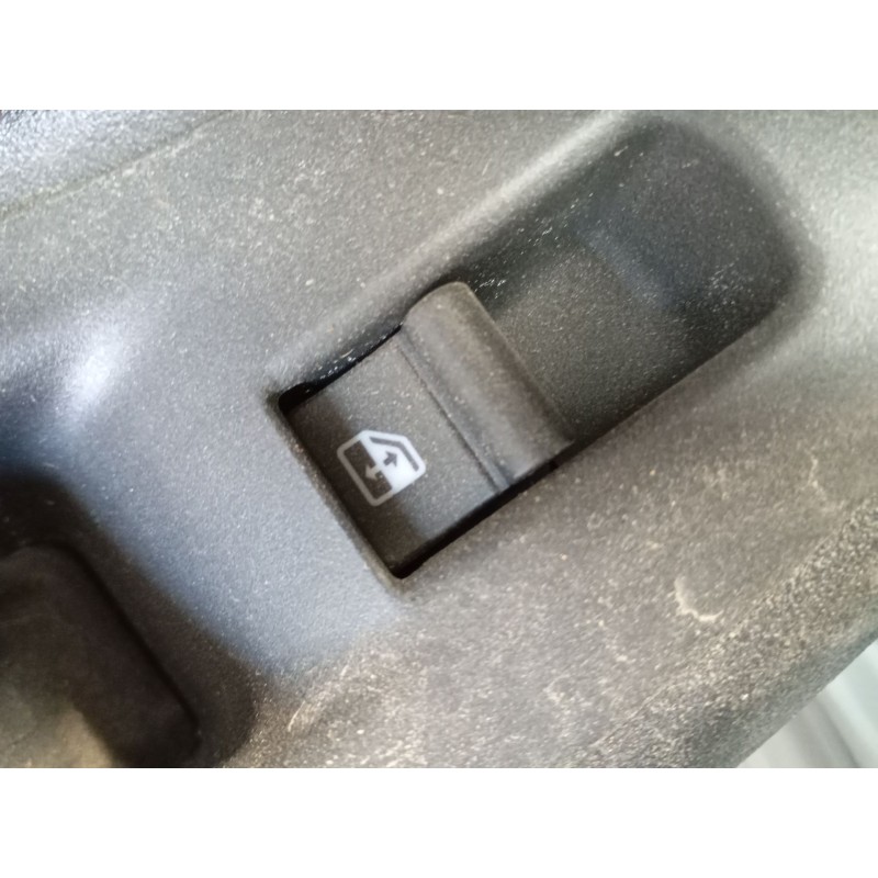 Recambio de mando elevalunas trasero izquierdo para fiat 500x (334_) 1.6 (334axe1a) referencia OEM IAM   