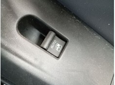 MANDO ELEVALUNAS DELANTERO DERECHO 