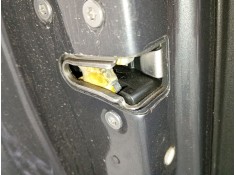 CERRADURA PUERTA TRASERA IZQUIERDA 