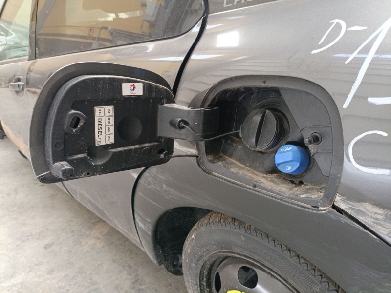 Recambio de tapa exterior combustible para citroën c4 cactus 1.5 bluehdi 100 referencia OEM IAM   