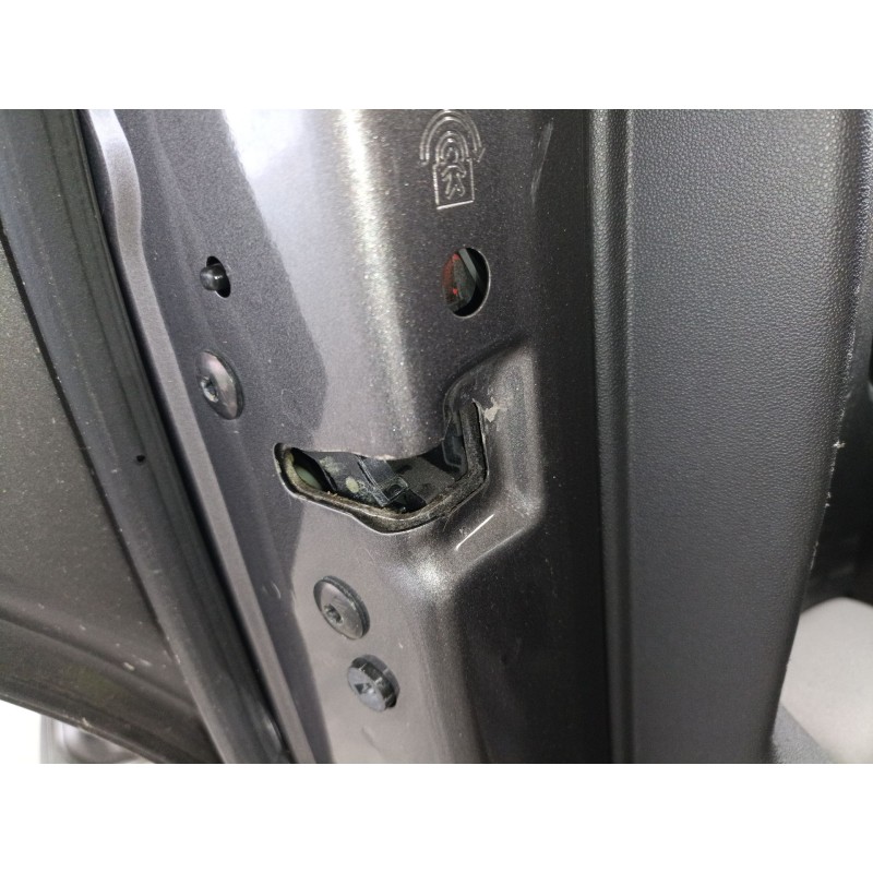 Recambio de cerradura puerta trasera izquierda para citroën c4 cactus 1.5 bluehdi 100 referencia OEM IAM   