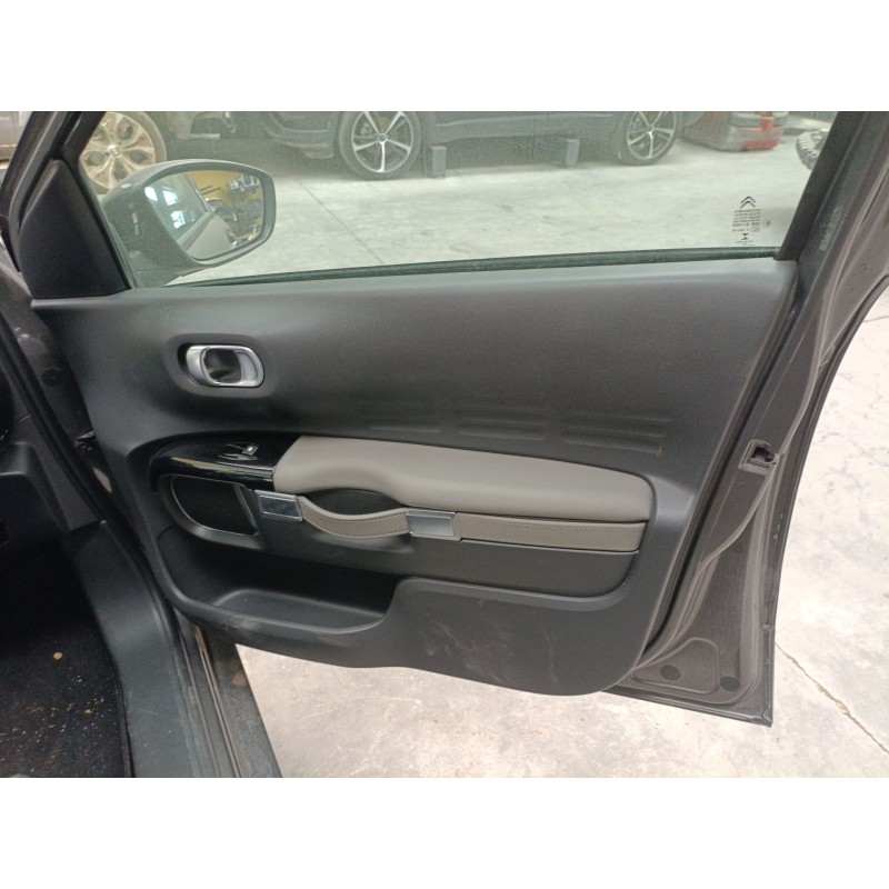 Recambio de guarnecido puerta delantera derecha para citroën c4 cactus 1.5 bluehdi 100 referencia OEM IAM   