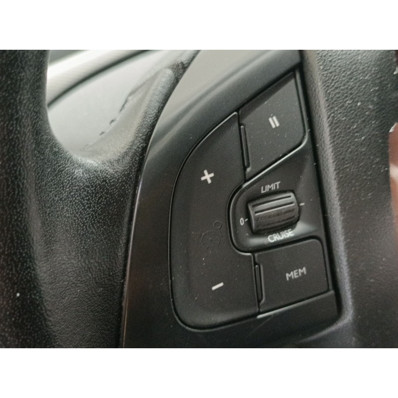 Recambio de volante para citroën c4 cactus 1.5 bluehdi 100 referencia OEM IAM   