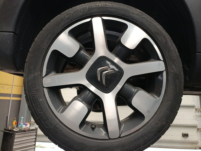 Recambio de llanta para citroën c4 cactus 1.5 bluehdi 100 referencia OEM IAM   