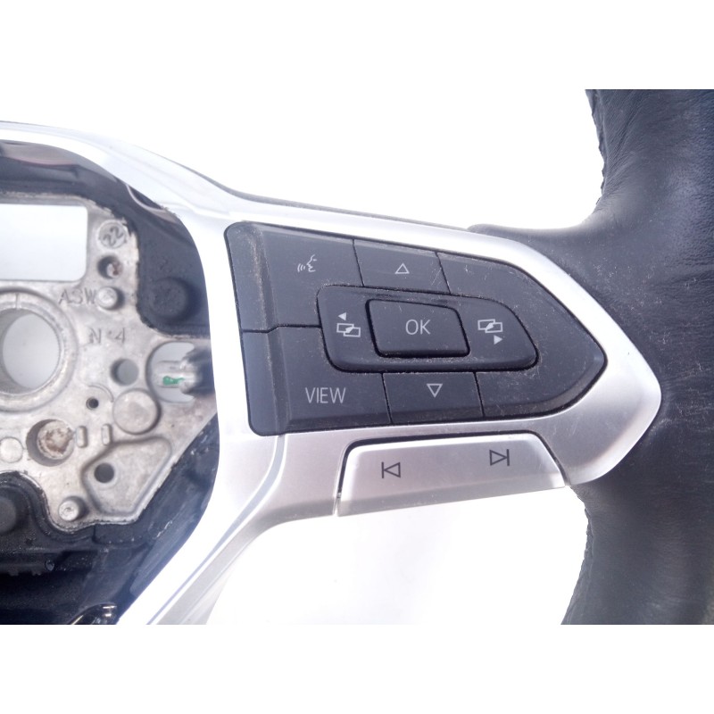 Recambio de volante para volkswagen t-roc sport referencia OEM IAM 638116400D  E1-B6-6-2