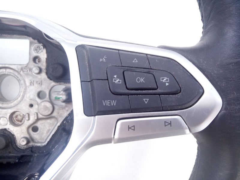 Recambio de volante para volkswagen t-roc sport referencia OEM IAM 638116400D  E1-B6-6-2