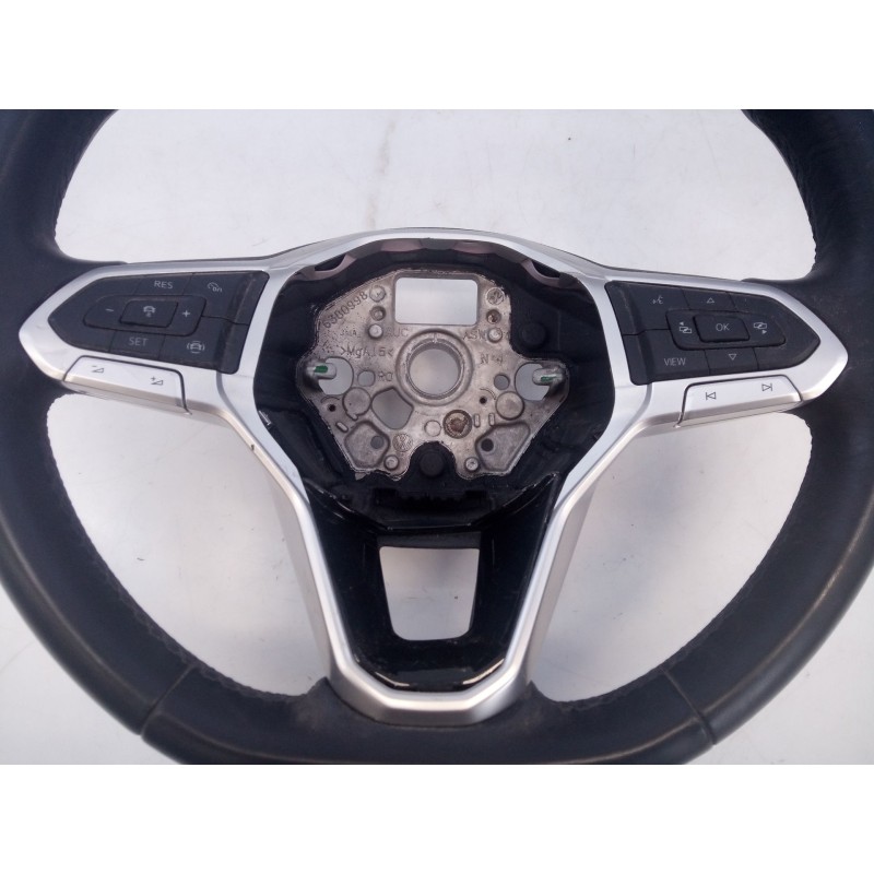 Recambio de volante para volkswagen t-roc sport referencia OEM IAM 638116400D  E1-B6-6-2