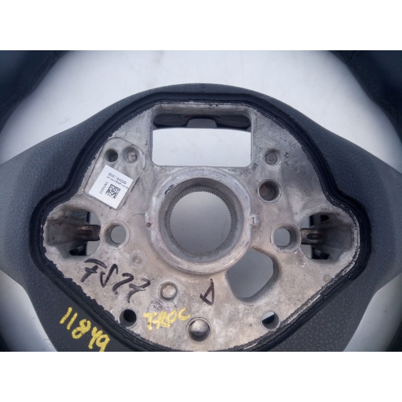 Recambio de volante para volkswagen t-roc sport referencia OEM IAM 638116400D  E1-B6-6-2