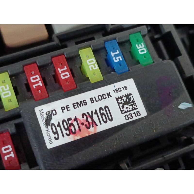 Recambio de caja reles / fusibles para hyundai i40 i (vf) 1.7 crdi referencia OEM IAM 919513X160  