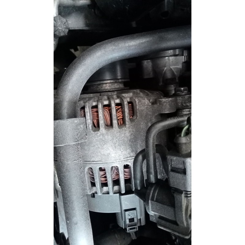 Recambio de alternador para seat leon (1p1) 2.0 tdi referencia OEM IAM   