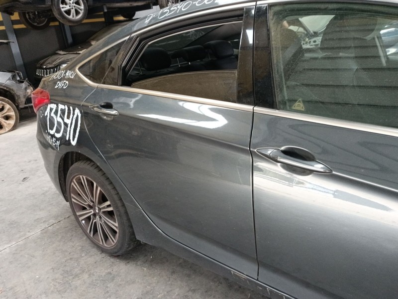 Recambio de puerta trasera derecha para hyundai i40 i (vf) 1.7 crdi referencia OEM IAM   