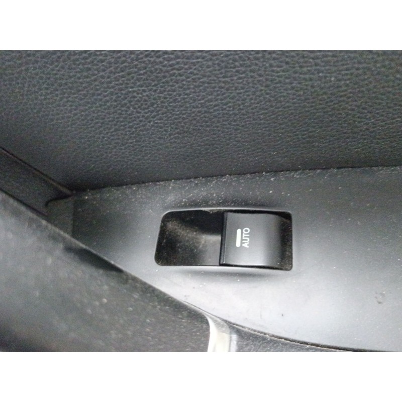 Recambio de mando elevalunas trasero derecho para hyundai i40 i (vf) 1.7 crdi referencia OEM IAM   