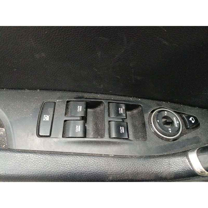 Recambio de mando elevalunas delantero izquierdo para hyundai i40 i (vf) 1.7 crdi referencia OEM IAM   