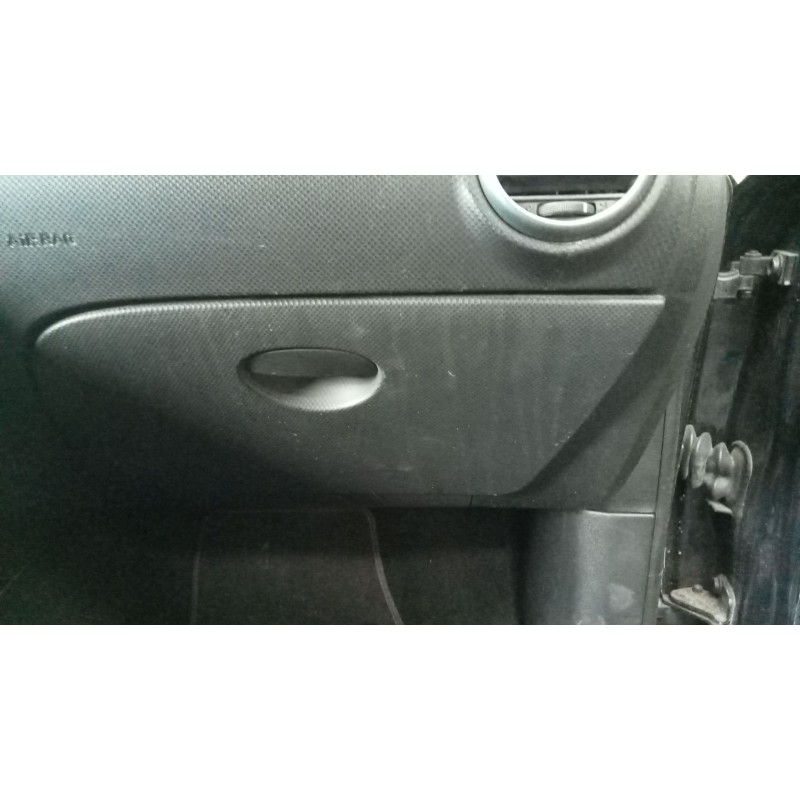 Recambio de guantera para seat leon (1p1) 2.0 tdi referencia OEM IAM   