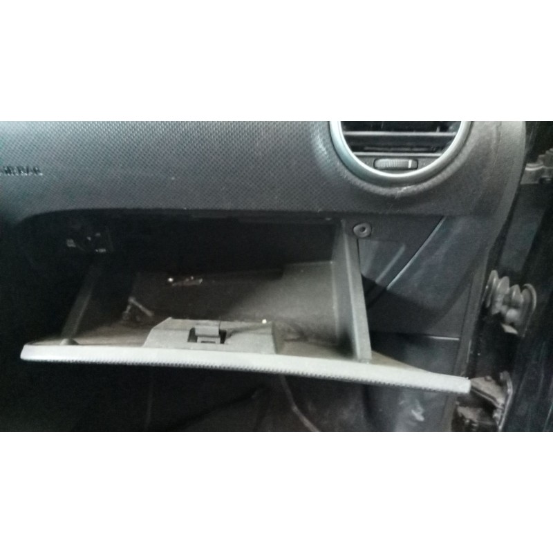 Recambio de guantera para seat leon (1p1) 2.0 tdi referencia OEM IAM   