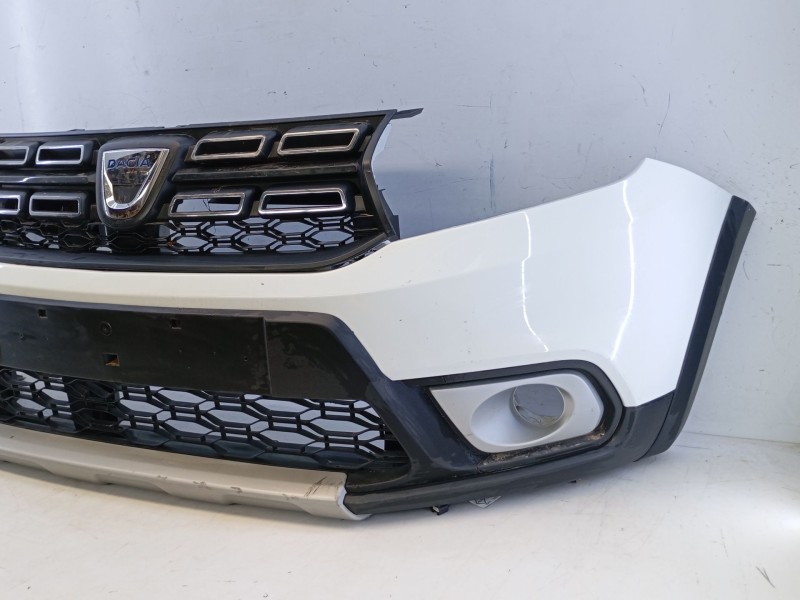 Recambio de paragolpes delantero para dacia sandero stepway referencia OEM IAM   E6-B3-3