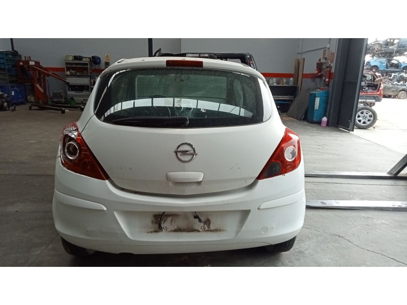 opel corsa d del año 2011