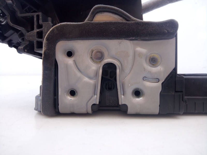 Recambio de cerradura puerta delantera derecha para mercedes-benz clase a sedán (v177) a 250 e (177.186) referencia OEM IAM A099