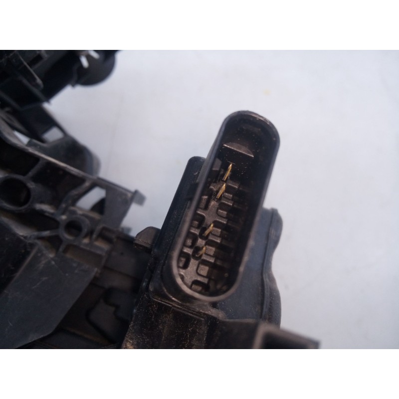 Recambio de cerradura puerta delantera derecha para mercedes-benz clase a sedán (v177) a 250 e (177.186) referencia OEM IAM A099