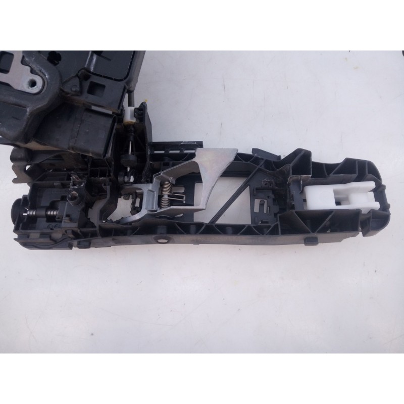 Recambio de cerradura puerta delantera derecha para mercedes-benz clase a sedán (v177) a 250 e (177.186) referencia OEM IAM A099