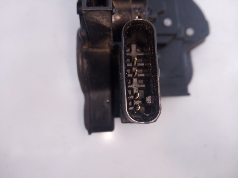 Recambio de cerradura puerta trasera derecha para mercedes-benz clase a sedán (v177) a 250 e (177.186) referencia OEM IAM   