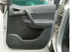 GUARNECIDO PUERTA TRASERA DERECHA 