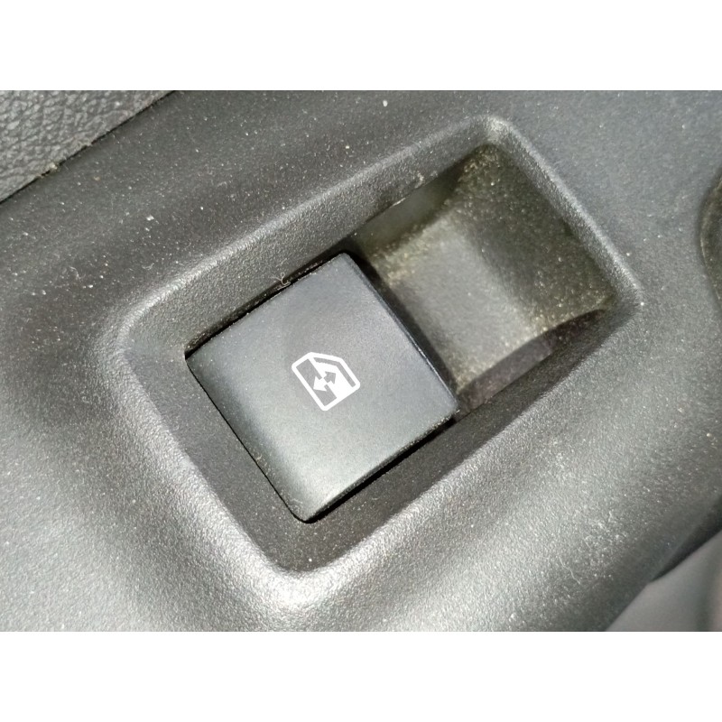 Recambio de mando elevalunas trasero izquierdo para opel meriva b monospace (s10) 1.7 cdti (75) referencia OEM IAM   