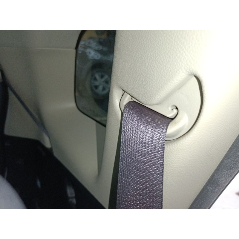 Recambio de cinturon seguridad trasero izquierdo para kia carens iv 1.7 crdi referencia OEM IAM   