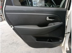 GUARNECIDO PUERTA TRASERA IZQUIERDA 