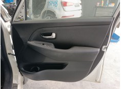 GUARNECIDO PUERTA DELANTERA DERECHA 