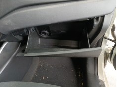 Recambio de guantera para kia carens iv 1.7 crdi referencia OEM IAM    2