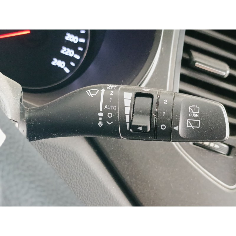 Recambio de mando limpia para kia carens iv 1.7 crdi referencia OEM IAM   