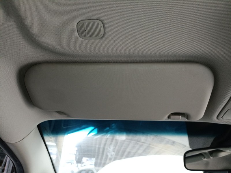 Recambio de parasol izquierdo para kia carens iv 1.7 crdi referencia OEM IAM   