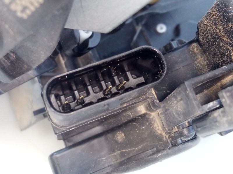 Recambio de cerradura puerta trasera izquierda para mercedes-benz clase a sedán (v177) a 250 e (177.186) referencia OEM IAM   