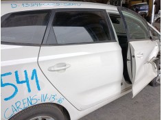 Recambio de puerta trasera derecha para kia carens iv 1.7 crdi referencia OEM IAM    2